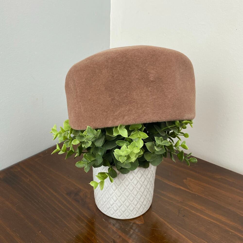 Vintage Carson Prairie Scott Brown Peachbloom Brown Velour Beret Hat Medium Bow